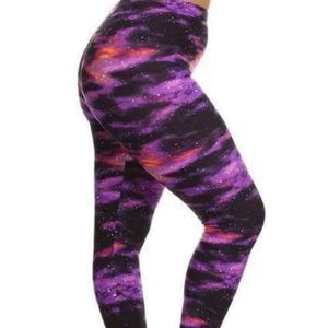 Plus Purple Galaxy Print Leggings